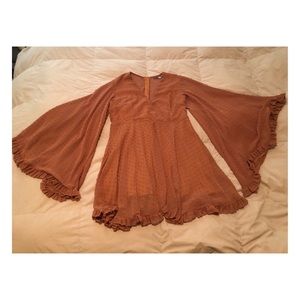 Boohoo V neck Smock dress